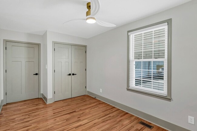 Building Photo - Pre-Leasing for the 26-27 School Year! - M...