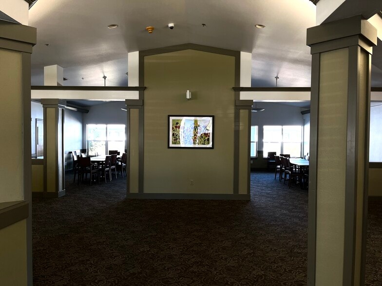 Building Photo - Turnstone Commons