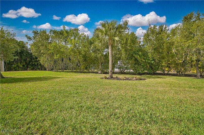 Building Photo - 14589 Laguna Dr