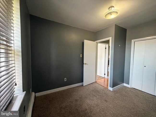 Building Photo - 781 Paulsboro Rd