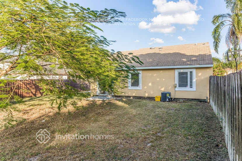 Building Photo - 22865 Chrysler Dr