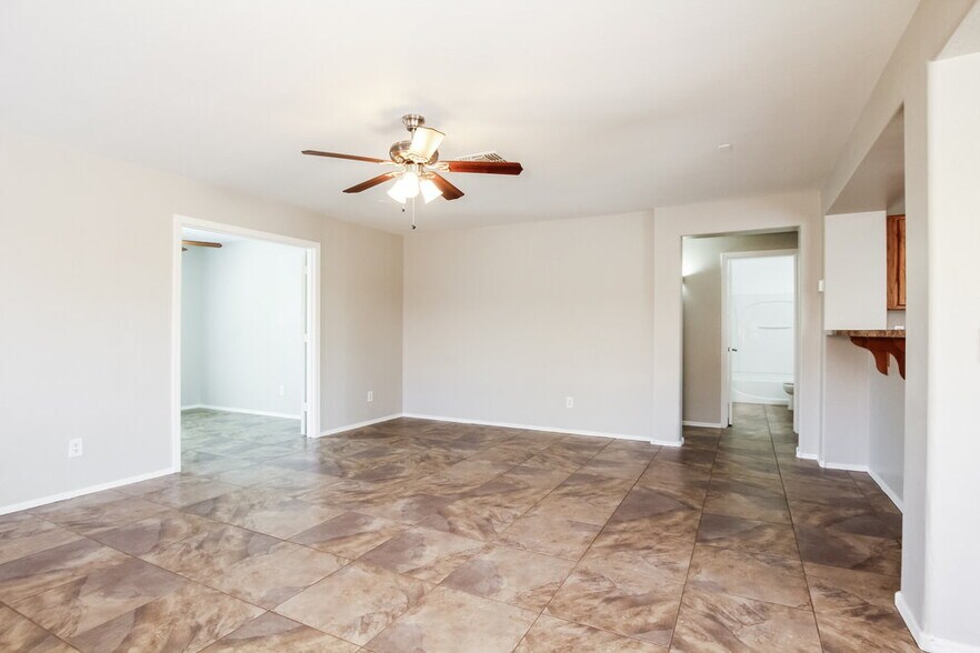 Building Photo - 5422 S Dove Valley