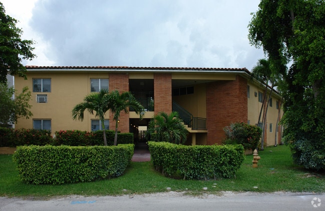Building Photo - 1101 Madruga Ave