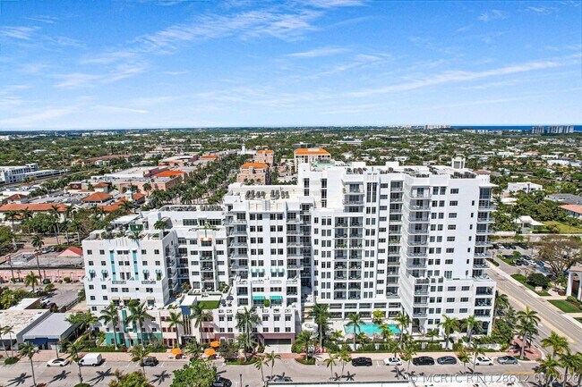 Building Photo - 155 E Boca Raton Rd