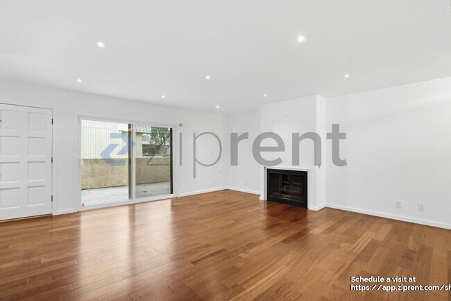 Building Photo - 1200 Opal St