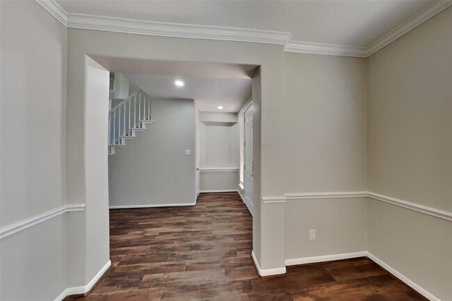 Building Photo - 6307 Briar Cross Ct