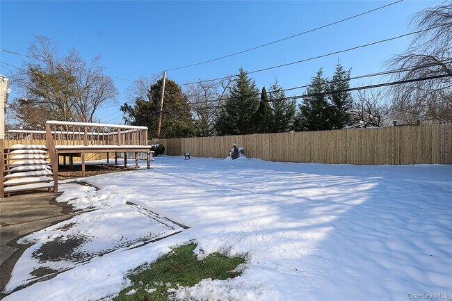 Building Photo - 118 Birchwood Park Dr