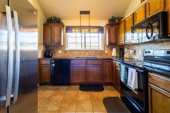 Building Photo - 900 Switzerland Ave