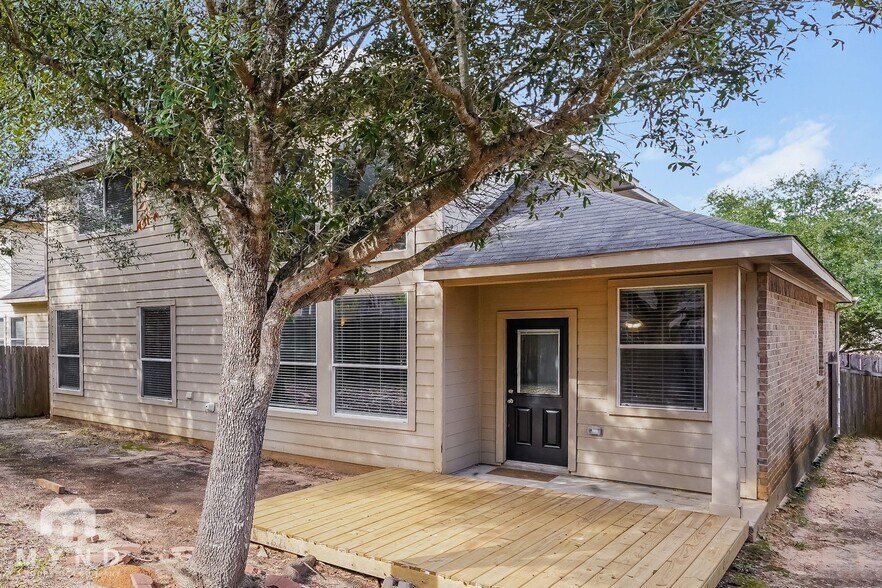 Building Photo - 1003 Summer Wood Blvd
