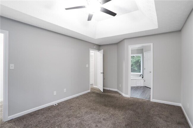 Building Photo - 130 Cedar Creek Ct