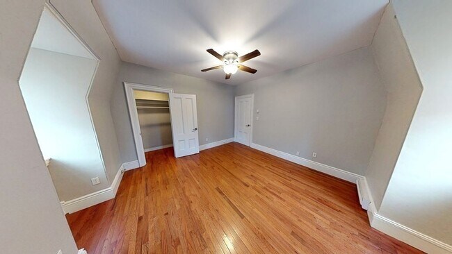 Building Photo - 36 Van Winkle St
