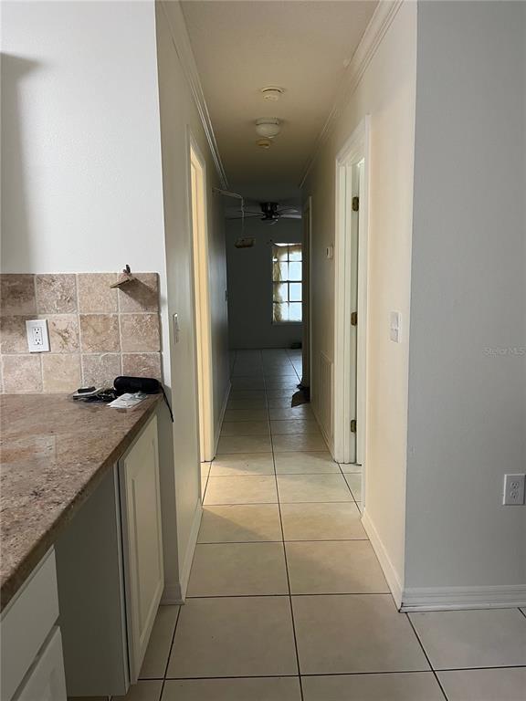 Building Photo - 3021 W Tampa Bay Blvd