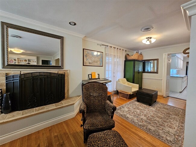 Building Photo - 5203 Chesapeake Way