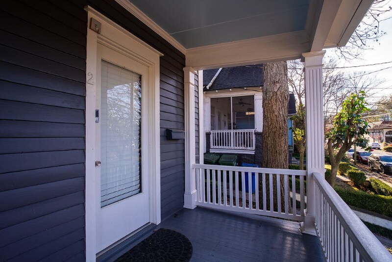 Building Photo - 789 Lake Ave NE