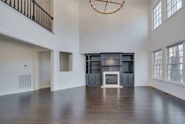 Building Photo - 1449 Willowbrooke Cir