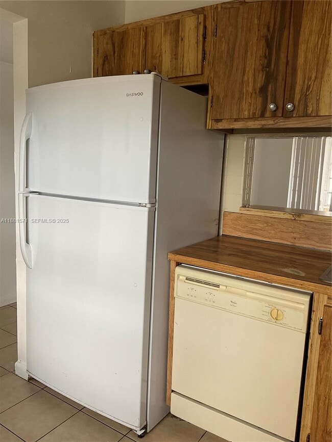 Building Photo - 3001 NW 48th Ave