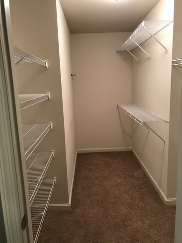 Building Photo - 541 Sweetbriar St