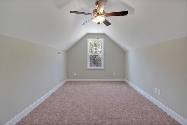 Building Photo - Beautiful  3 bed 2 bath Home in Hampstead