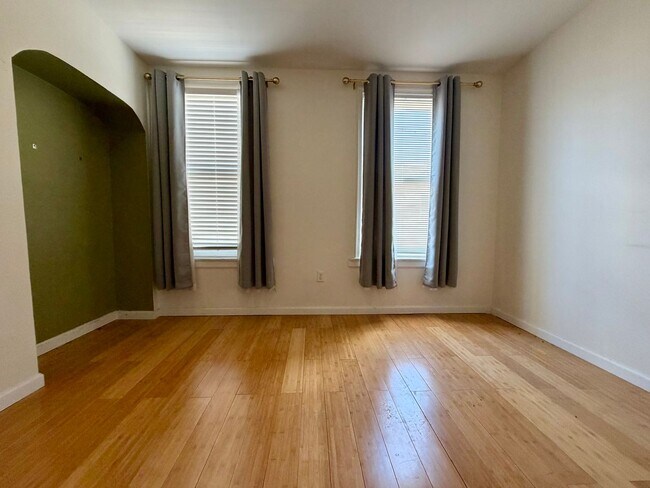 Building Photo - 2018 S Croskey St