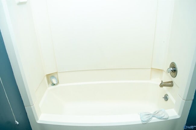Building Photo - 3808 Timbercrest Dr NW