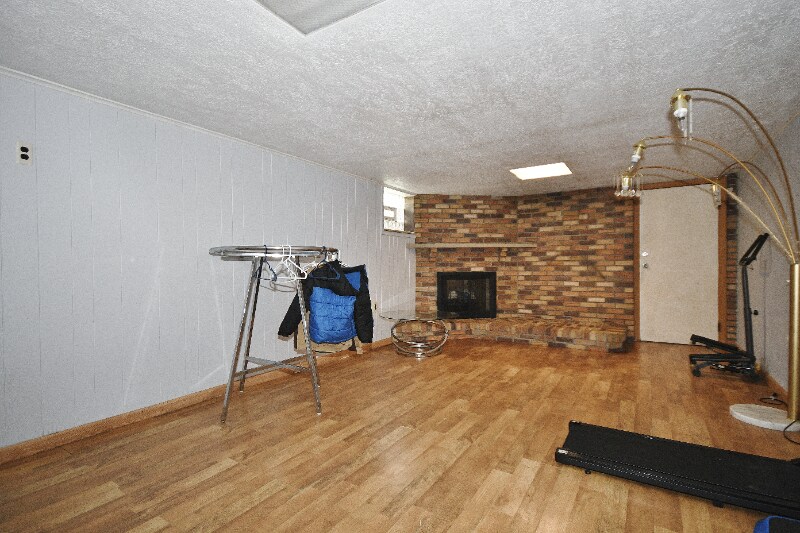 Building Photo - 740 McMurray Rd
