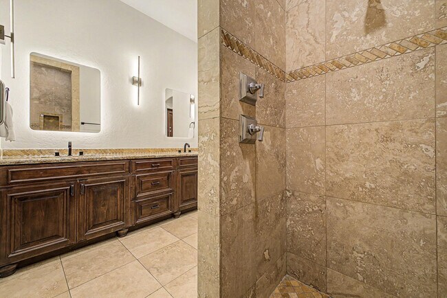 Building Photo - 7262 E Woodsage Ln