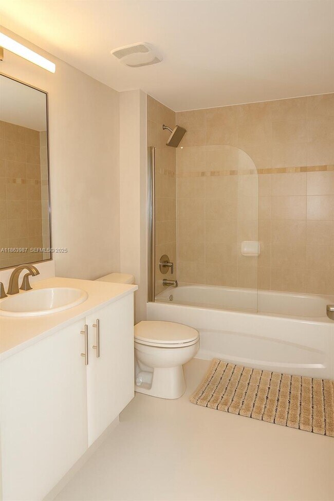 Building Photo - 1861 NW S River Dr