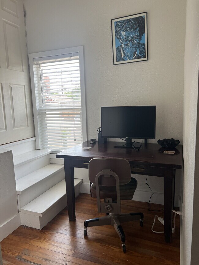 Building Photo - 2BR / 2BA Home + Offices | Historic West Colfax Neighborhood