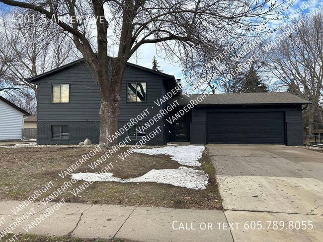 Building Photo - 4201 S Arden Ave