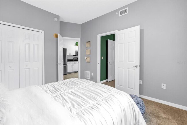 Building Photo - 316 8th St S