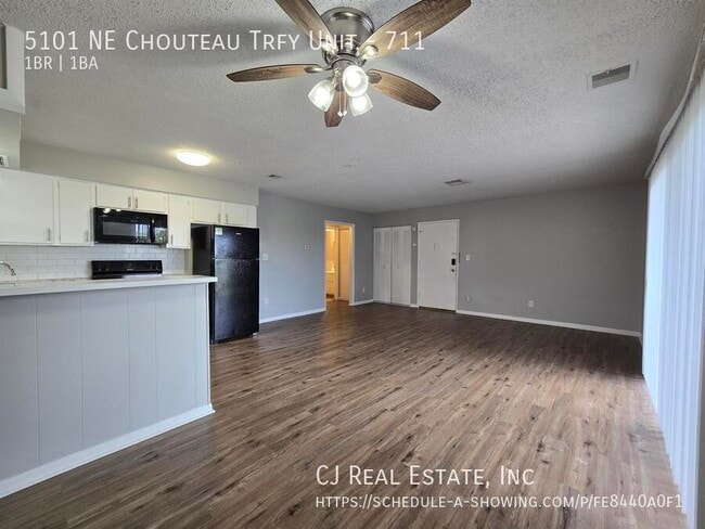 Building Photo - 5101 NE Chouteau Trafficway