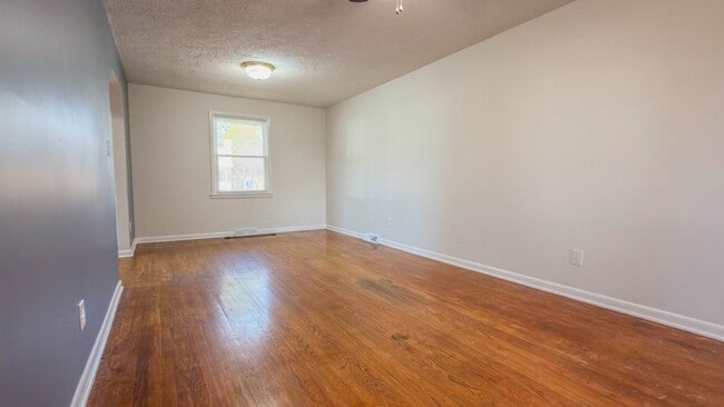 Building Photo - 311 3rd Ave NW