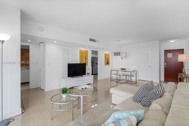 Building Photo - 3801 S Ocean Dr