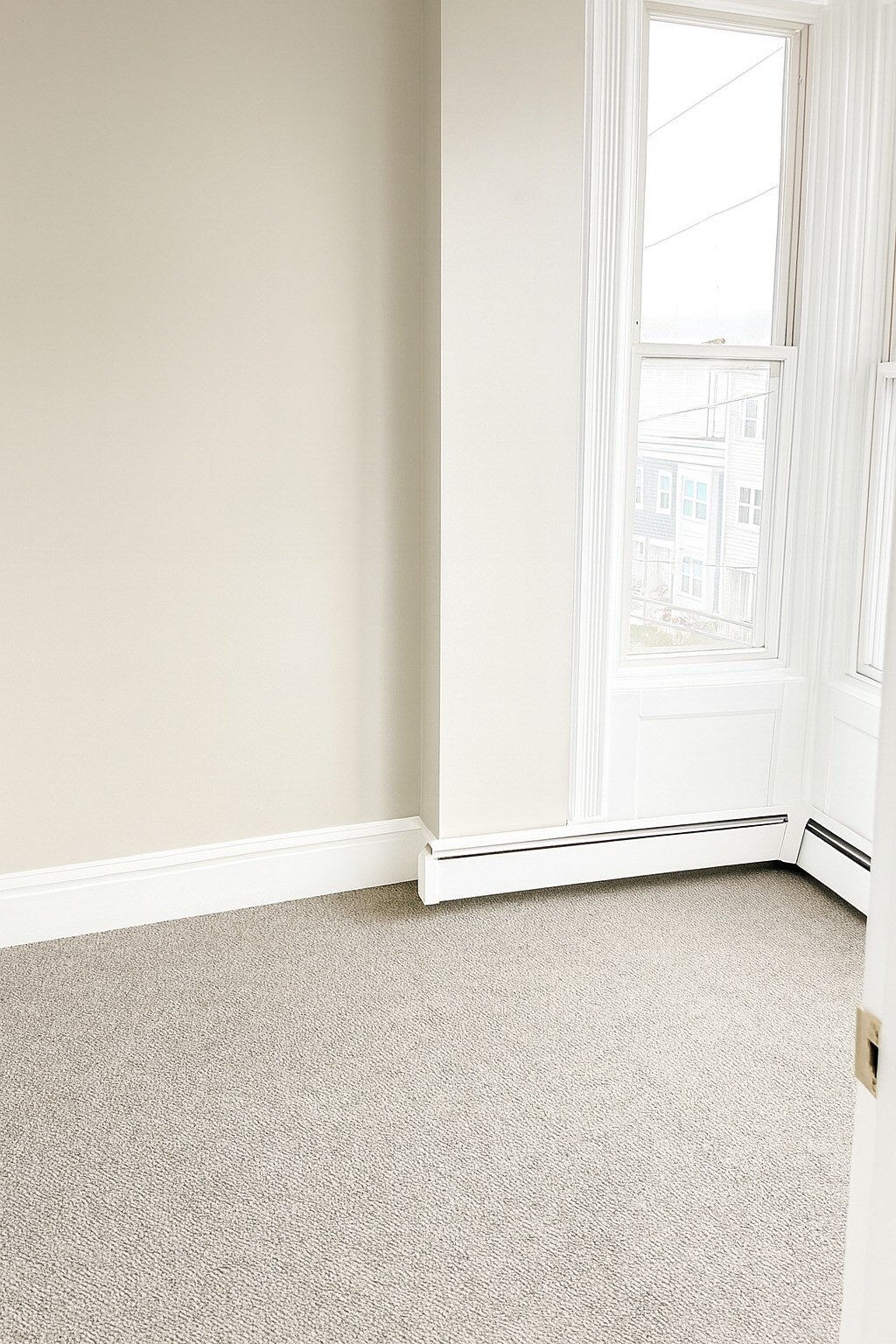 Building Photo - 164 Main St