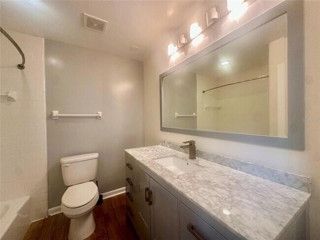 Building Photo - 141 Poe Dr
