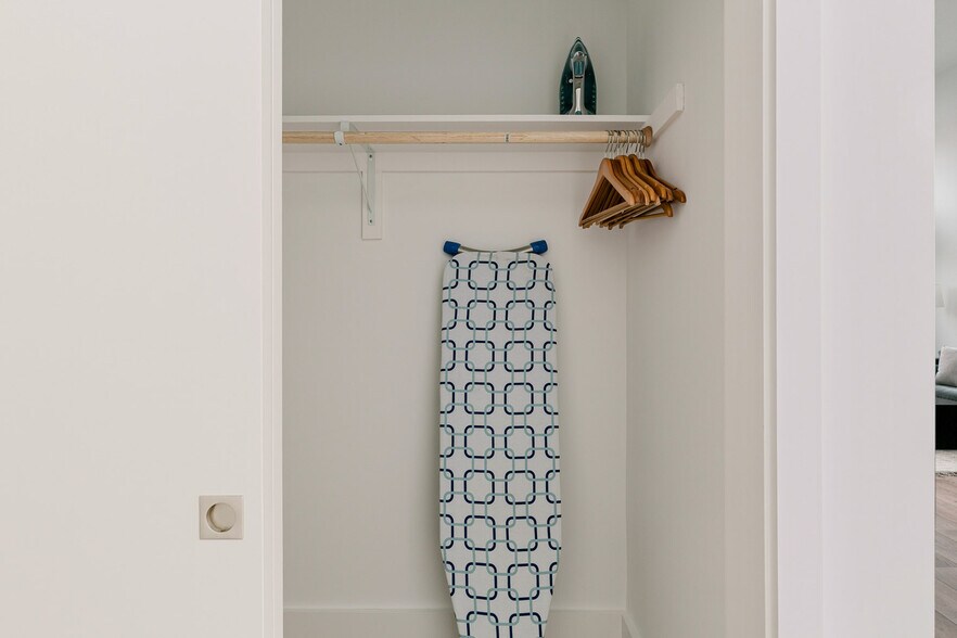 Building Photo - 1288 Howard St