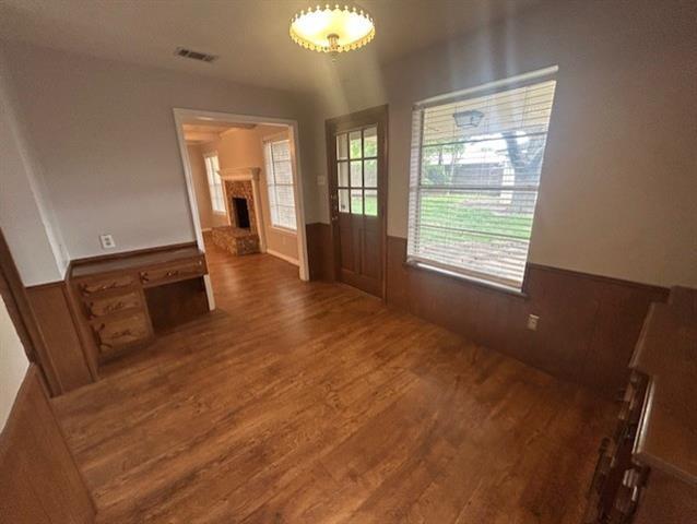 Building Photo - 615 Devonshire Dr