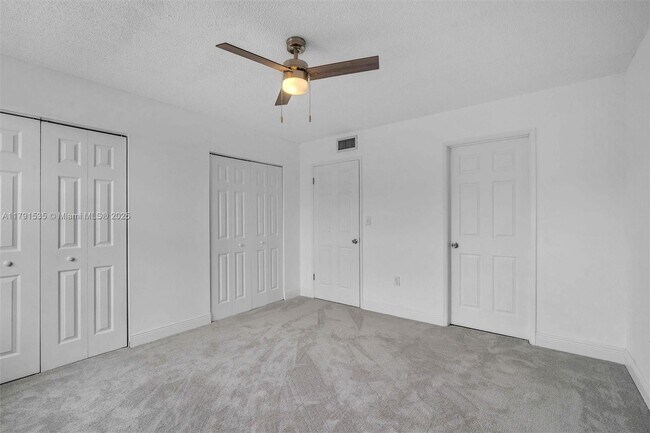Building Photo - 1364 NW 24th Ave