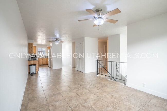 Building Photo - 338 Cedarwood Dr