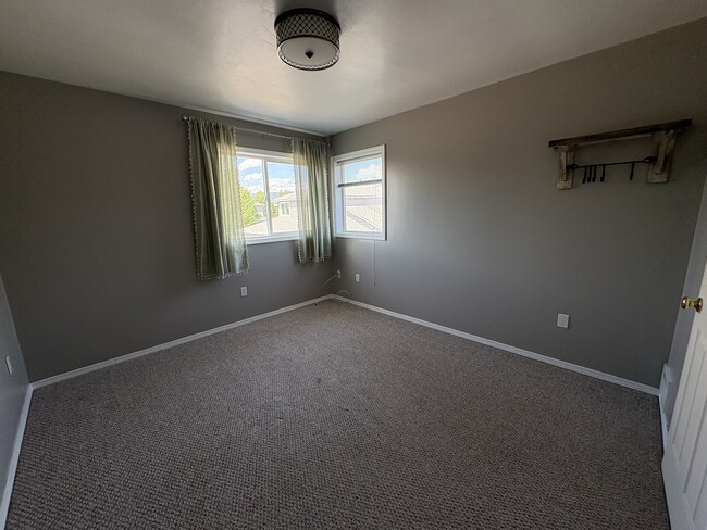 Building Photo - 20 Ruder View Ct