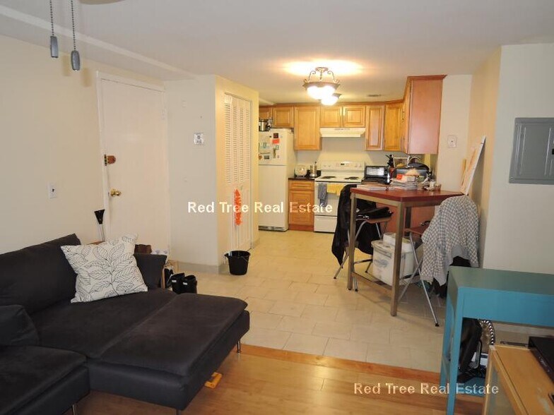 Building Photo - 361 Faneuil St