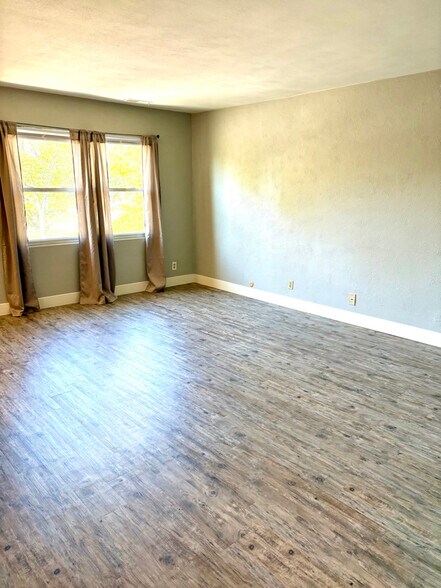 Building Photo - 4026 N Illinois Ave