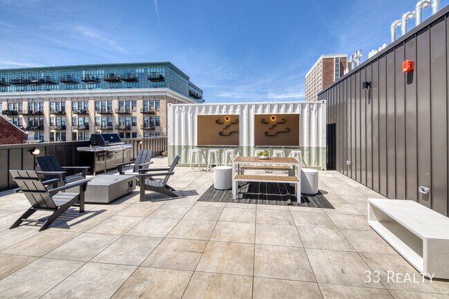 Building Photo - 37 S Ashland-105