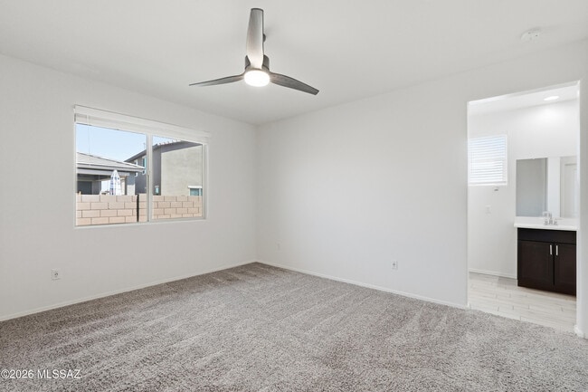 Building Photo - 1016 W Calle Nicoya