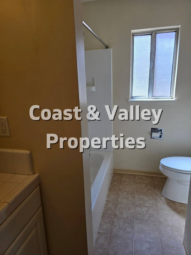 Building Photo - Beautiful Chualar Canyon Home for RENT!!!