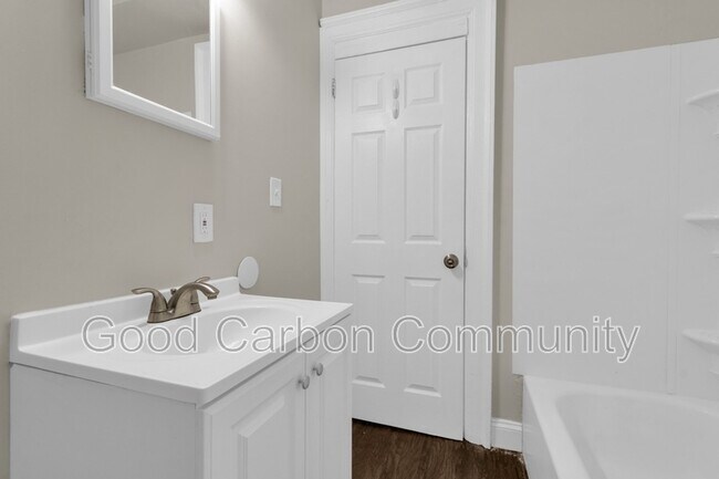 Building Photo - 1073 Grant St