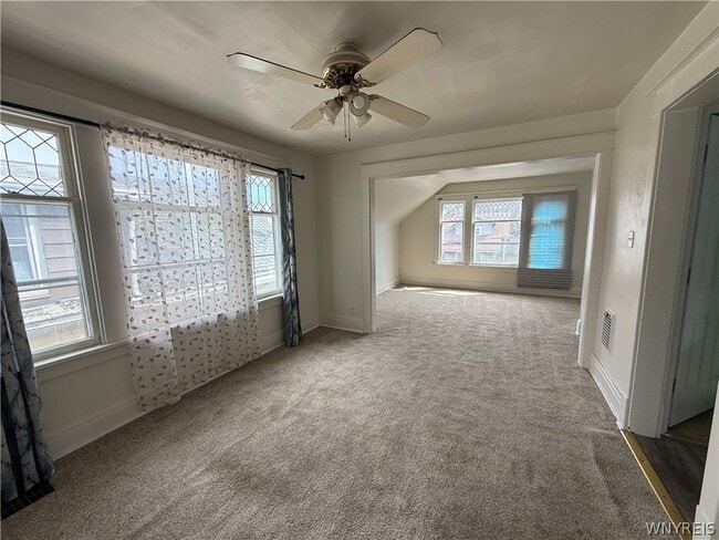 Building Photo - 216 Newburgh Ave