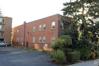 Building Photo - West Coast Arms Apartments