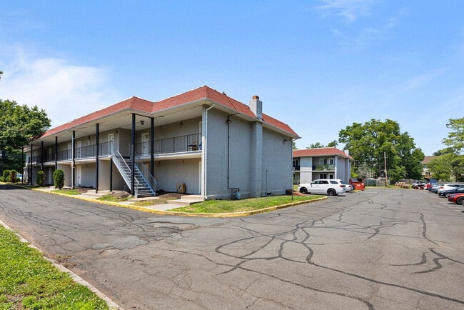 Building Photo - 30 US-9W