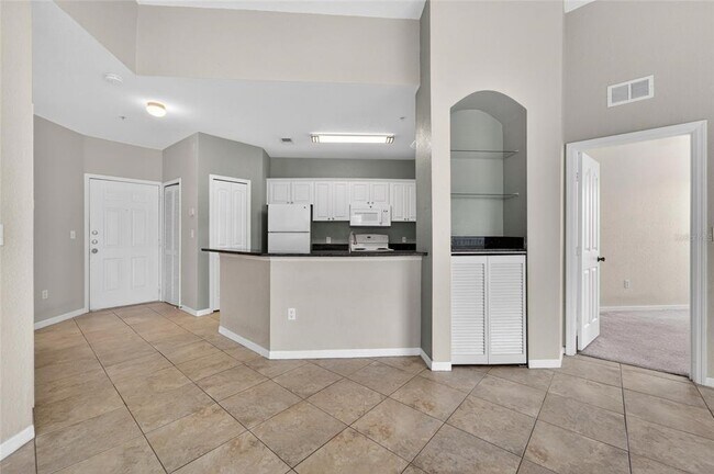 Building Photo - 5611 Legacy Crescent Pl